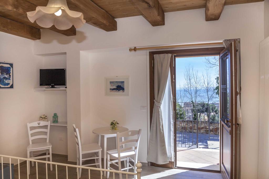 Villa Fiorita Гроттаммаре Екстер'єр фото